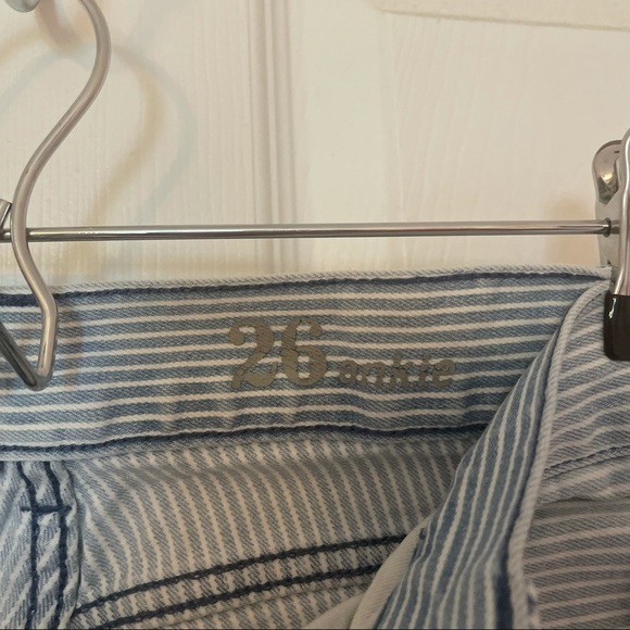 Toothpick Skinny Style Jeans with White Accents - Picture 5 of 8